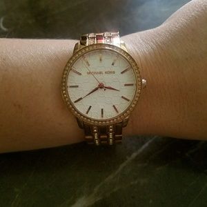 Michael Kors rose gold watch